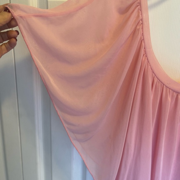 Ladies pink sheer top - Picture 2 of 3